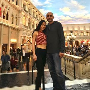 Meet your Posher, Sandy